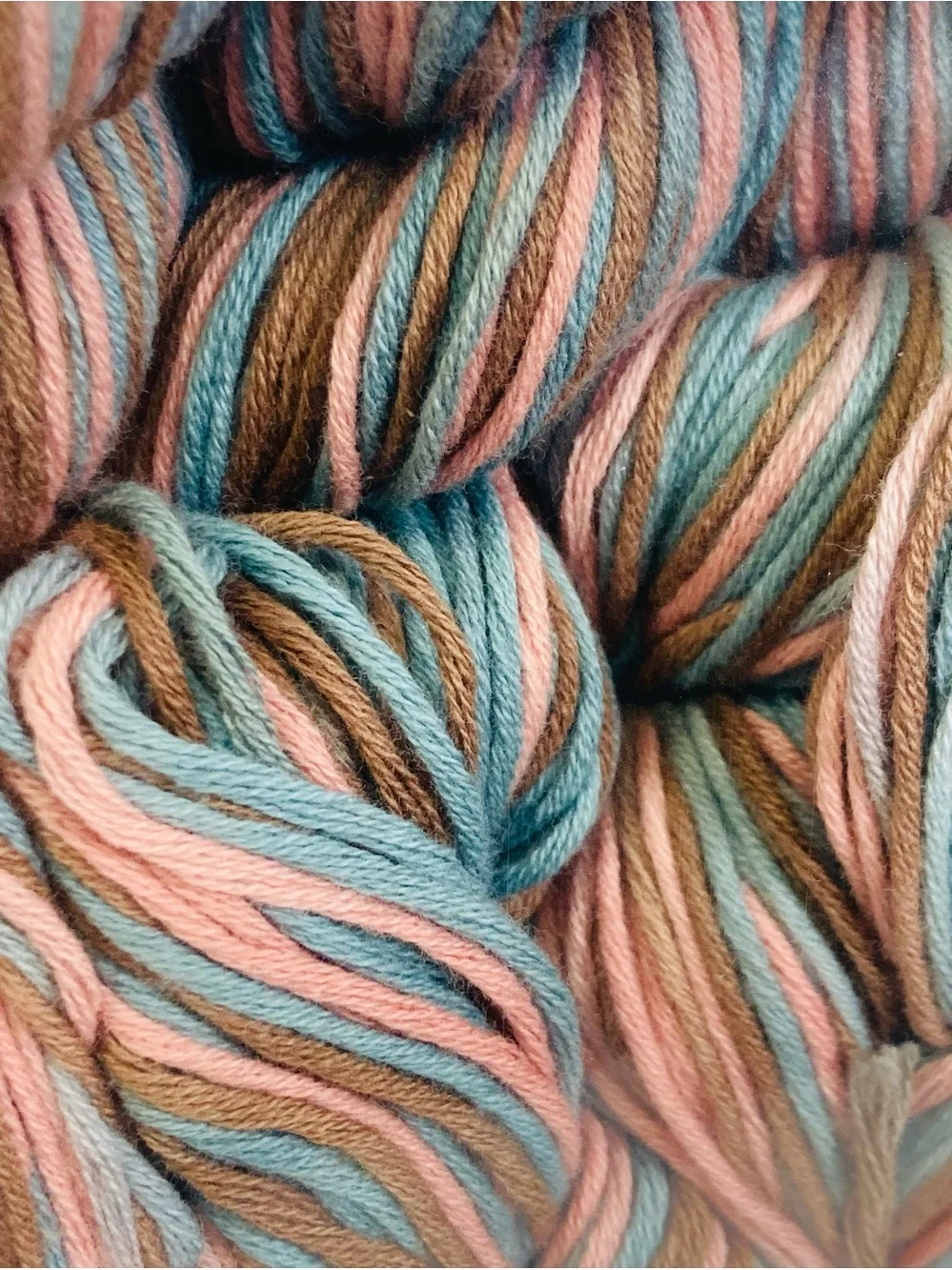10 NEW (~500g total, ~50g ea.) 100% Cotton Variegated Hanks in Coral Reef